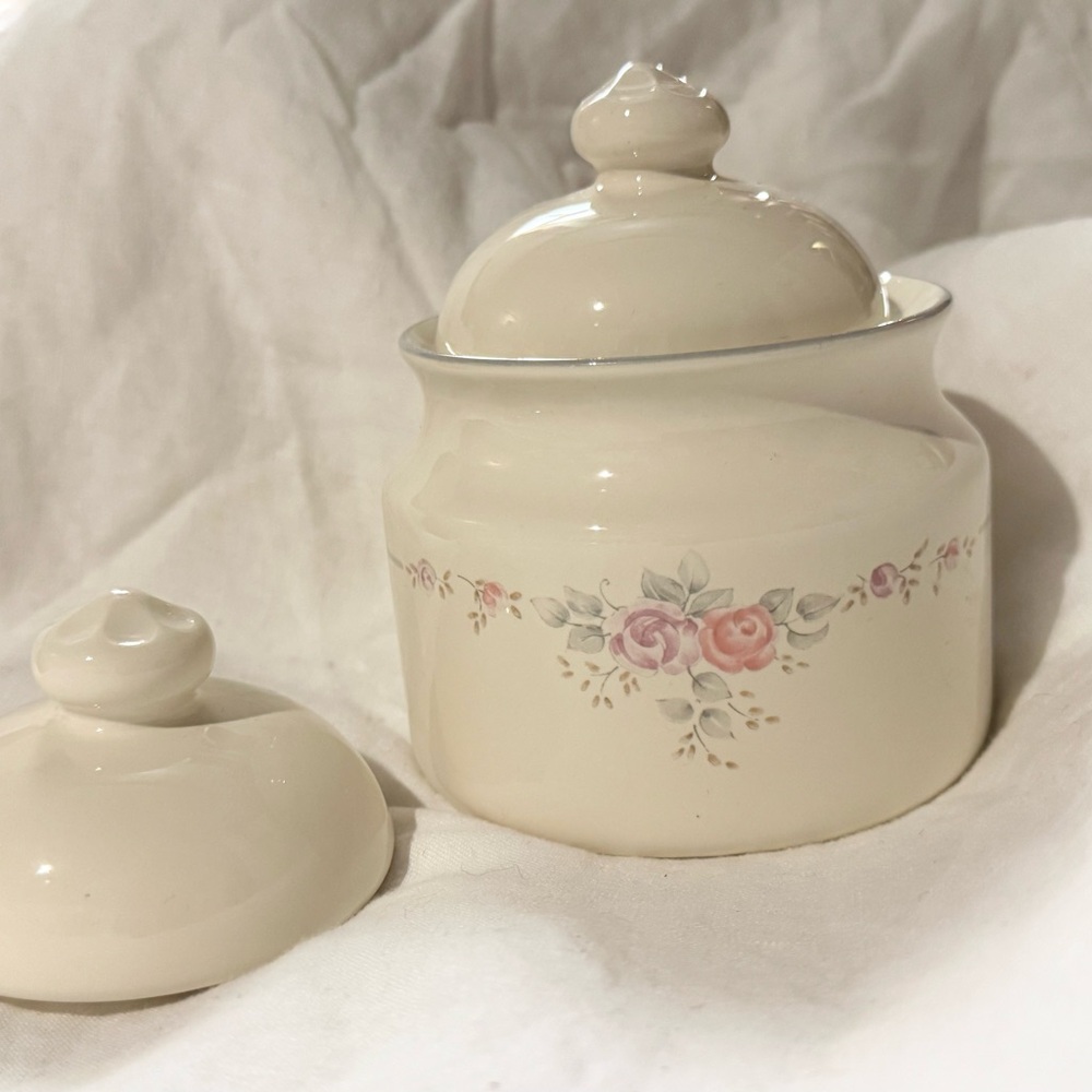 Pfaltzgraff Jar with 2 Lids